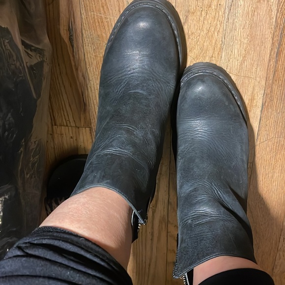 DR Martens, The original, Magdalena, Black Leather, Chelsea Ankle Boot. - Picture 11 of 11